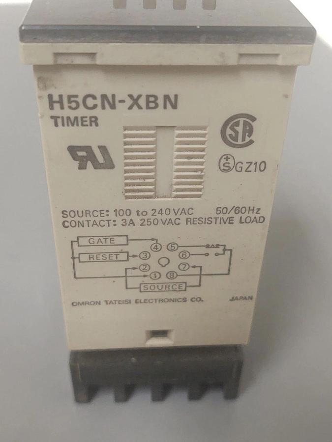 Used 🔥Omron H5CN-XBN Timer 8 PIN 100-240VAC with Base and Panel Mounting