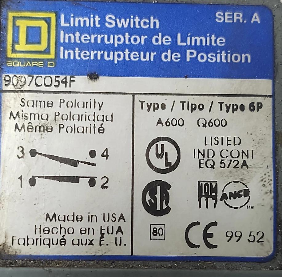 Used SQUARE D 9007C054F Limit Switch, Roller Plunger, 1NC/1NO Contact, 10A @ 600V AC