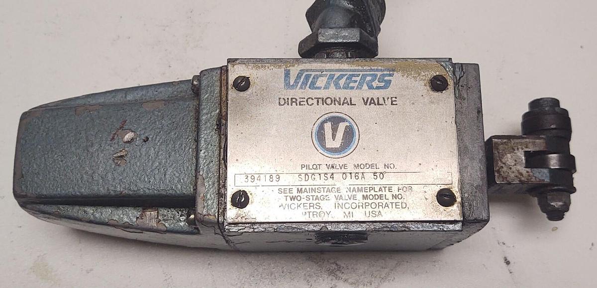 Used Vickers SDG1S4 016A 50 Hydraulic Directional Control Solenoid Valve Pilot Safety