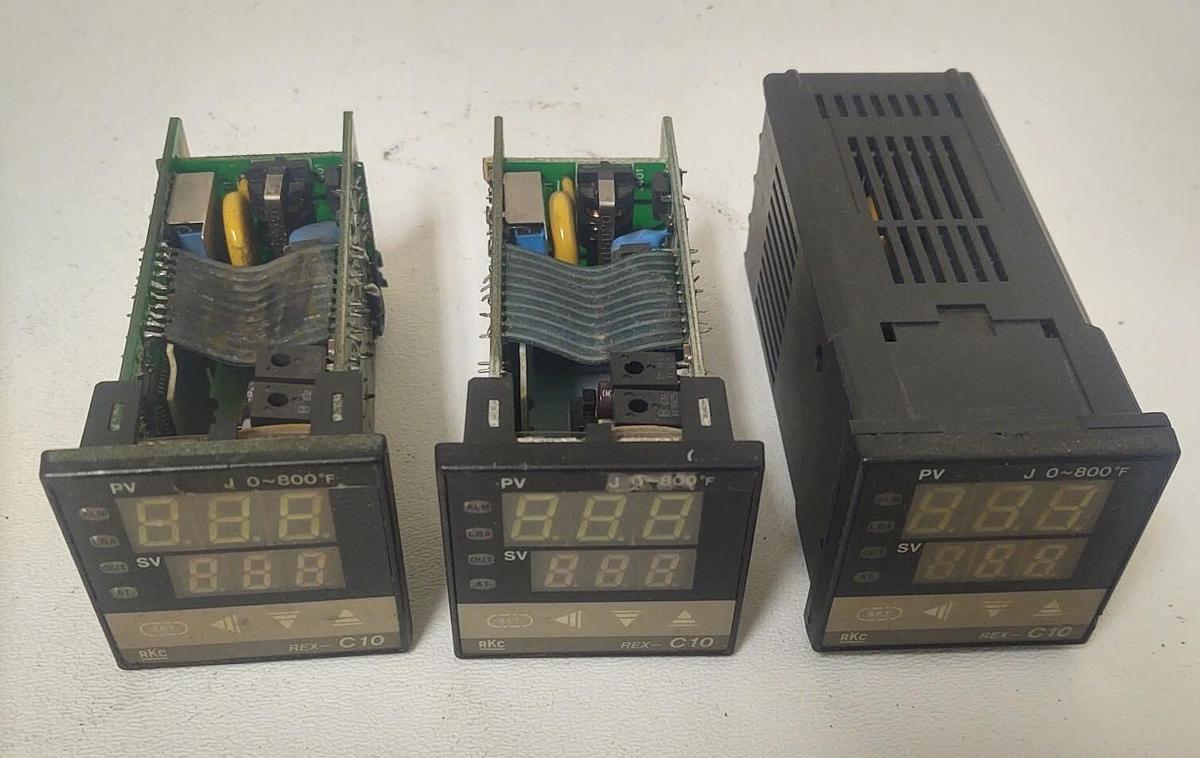 Used 🔥 (3 PCS LOT) RKC-REX-C10 Temperature Controllers PID
