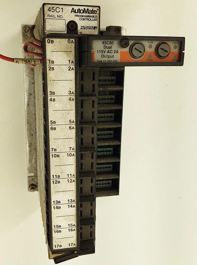 Used Reliance AutoMate 45C1 Programmable Controller + 45C60 Module 120VAC 2A Output