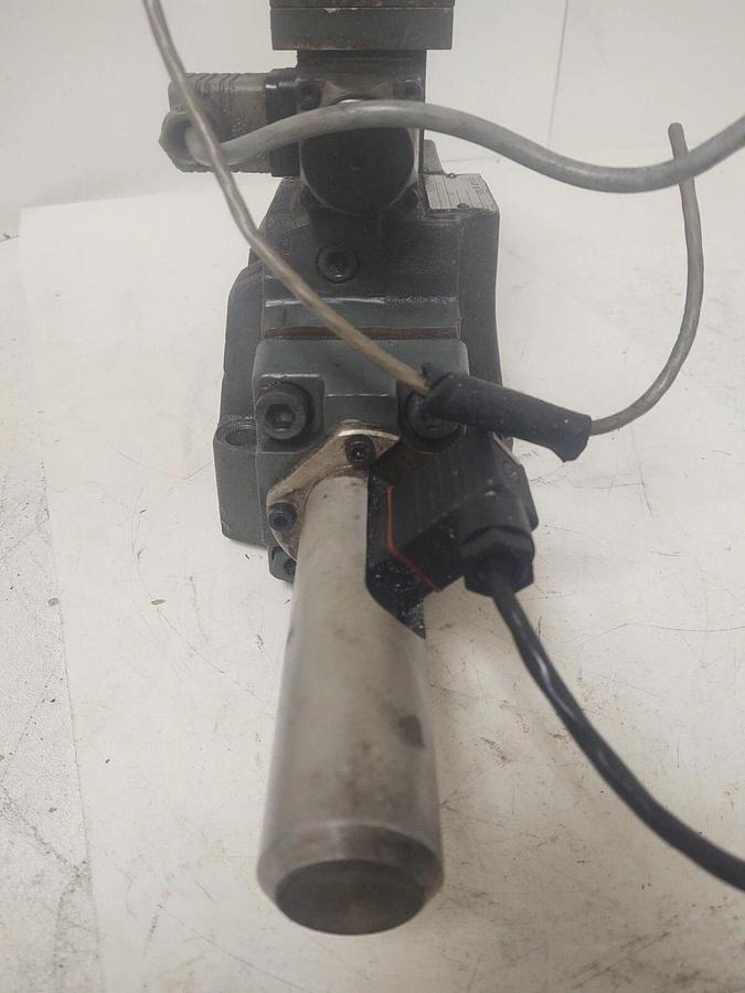 Used 🔥Rexroth 4WS2EM10-45/10B2ET Directional Control Servo Valve Assembly