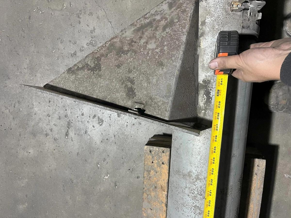 Used Screw Auger 20 ft long 8 in tube material Conveyor