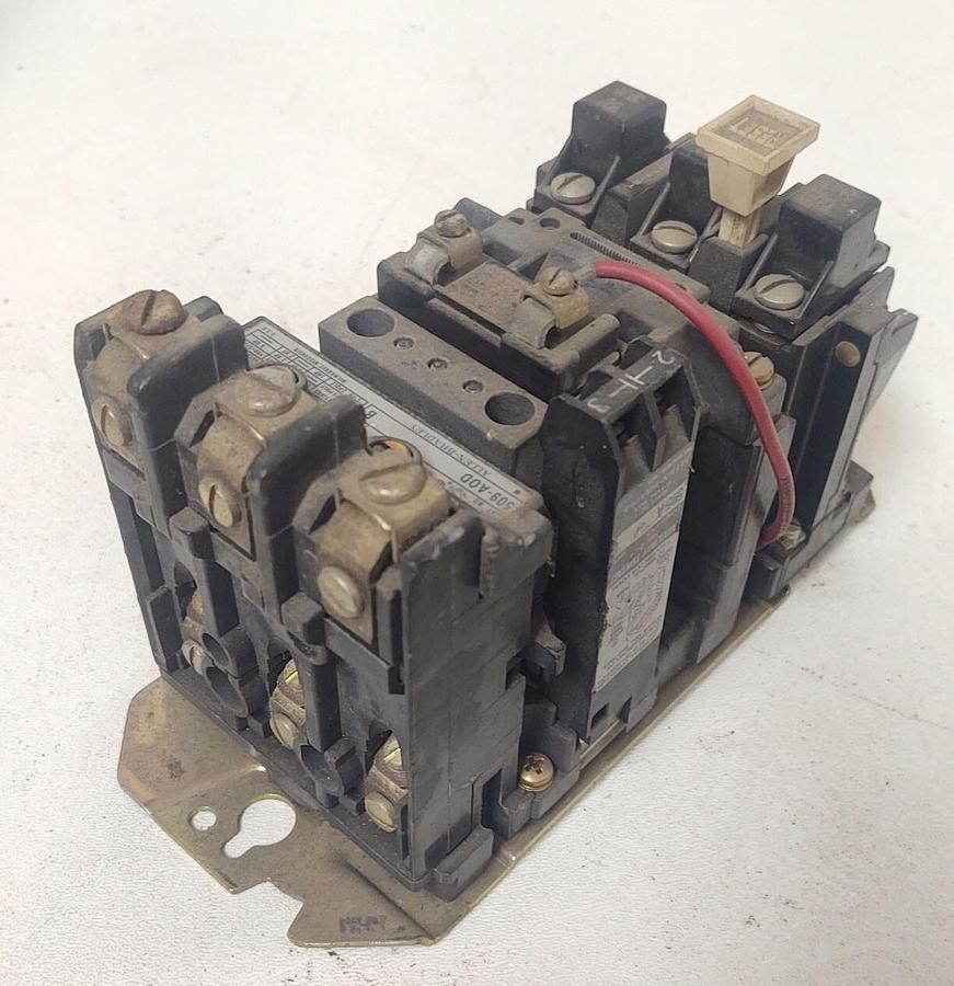 Used 🔥 Allen-Bradley 509-AOD NEMA Size 0 Motor Starter With 120 Volt Coil W32 Heater