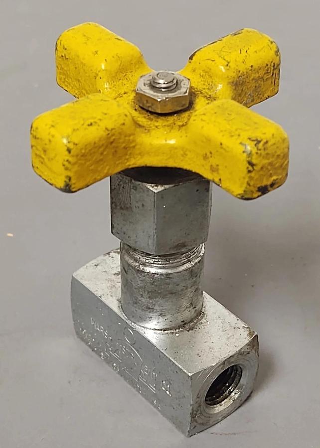 Used 🔥MARSH Instrument  hydraulic flow control check valve 1900 FFG 1/4 NPT steel