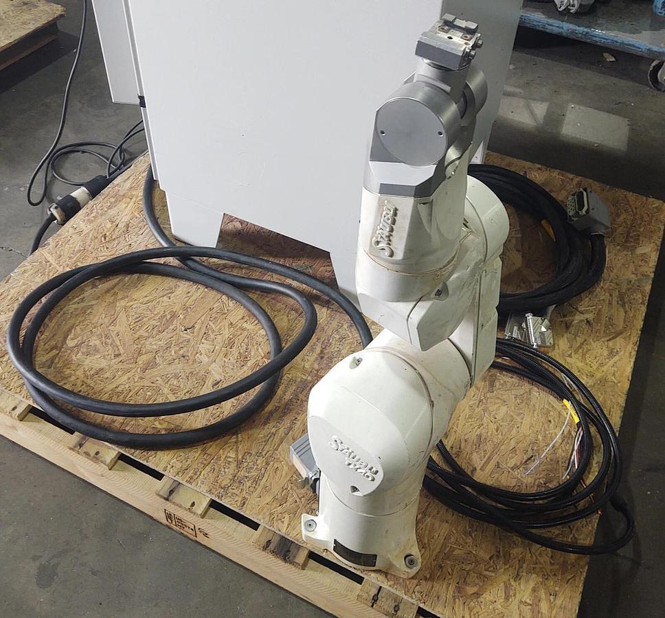 Used 🔥 Clean Working STAUBLI TX40 Robot 6 Axis, CS8C Controller, Euromap 67, 480V