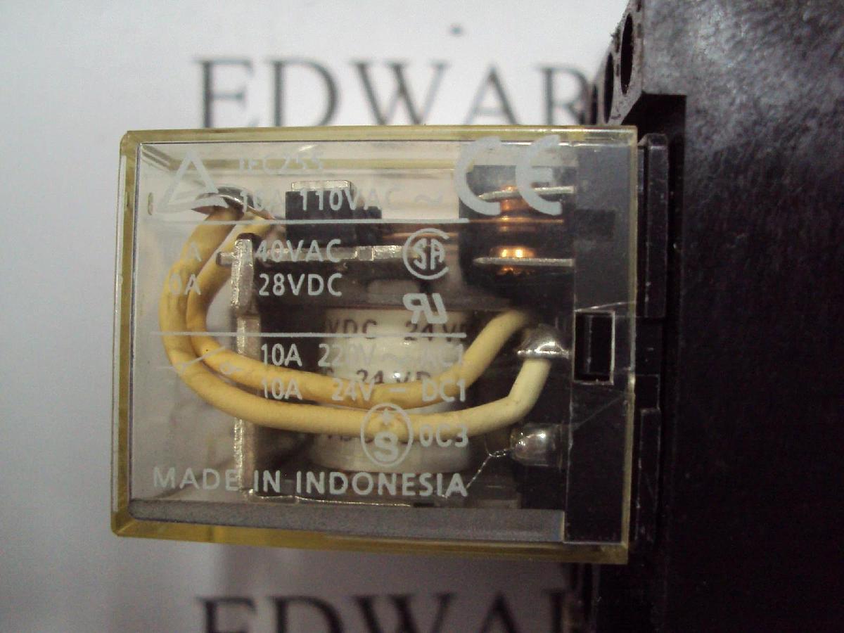 Used 3 OMRON LY4 Coil Relay IEC255 W/Socket, Base 2-M4X12 Plug