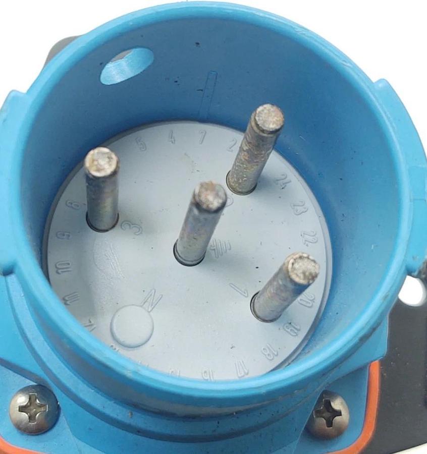 Used 🔥Meltric 63-38073 DSN30 250 V AC 30 A 4 Wire 3 Pole Grounded Male Plug