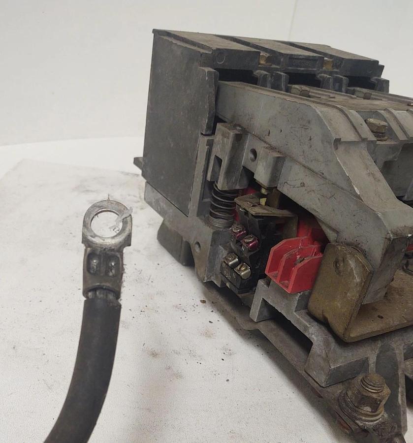 Used 🔥(TESTED) FPE 4202C, NEMA SIZE 5, 200 HP MOTOR STARTER CONTACTOR 120V COIL
