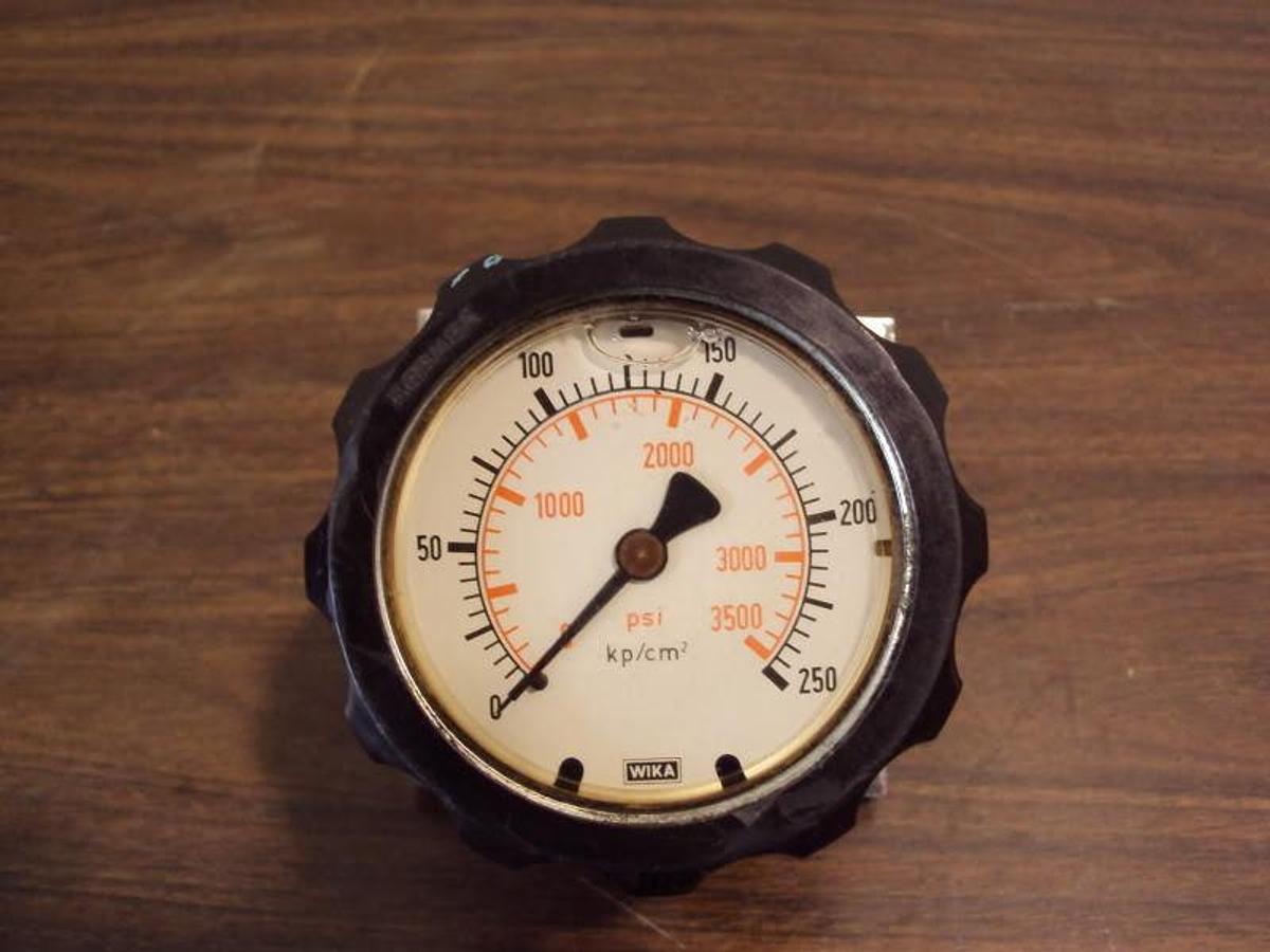 Used Arburg Injection Molding hydraulic Pressure Gauge