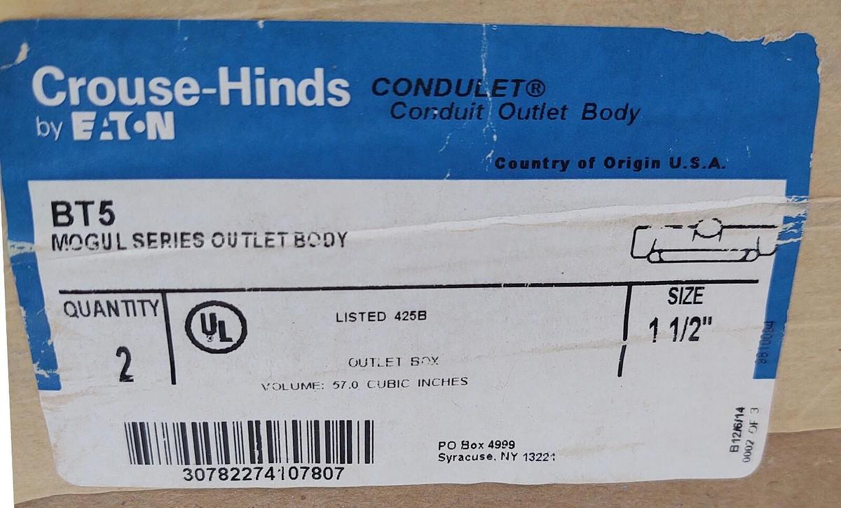 (QTY 2 NEW UNOPEN BOX) Crouse-Hinds 1-1/2" BT5 Conduit Outlet Body