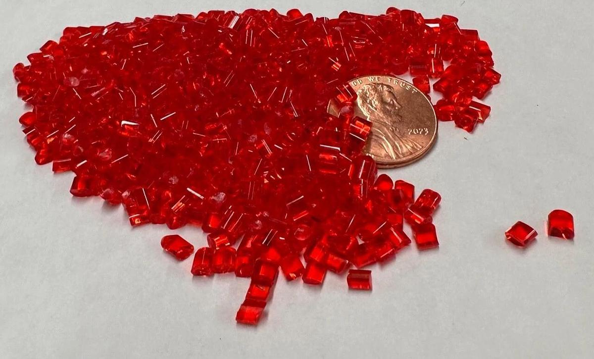 Red Acrylic PMMA Plastic Pellets Resin Injection Molding Lens Grade 10 Lbs