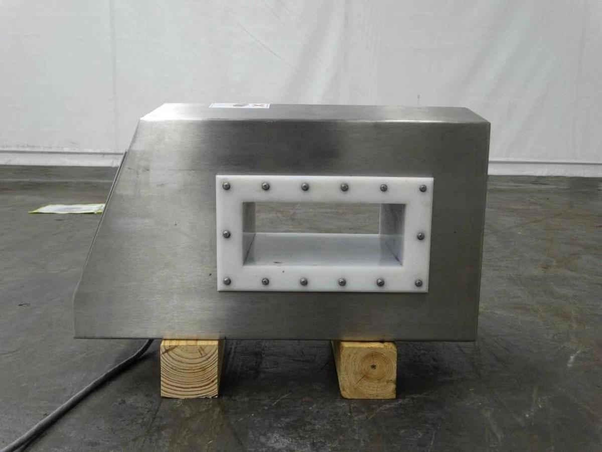 Used 🔥LOMA Lock Insight Inspections Systems Conveyor Metal Detector 9.75x3.75