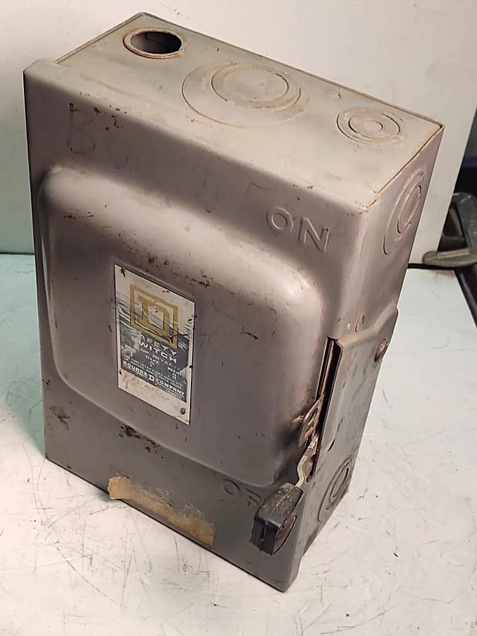 Used Square D D322N, Series E1, 60 Amp, 240 Volt, 3P4W, Fusible Disconnect Switch