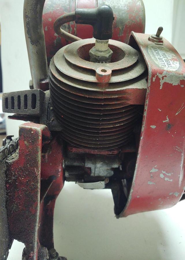 Used VINTAGE 1950's MONO LINE LOGGING CHAINSAW-- MAN CAVE- WILL FIRE- RESTORE PROJECT