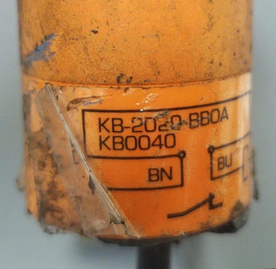 Used 🔥EFECTOR KB-2020-BBOA/KB0040 Proximity Sensor