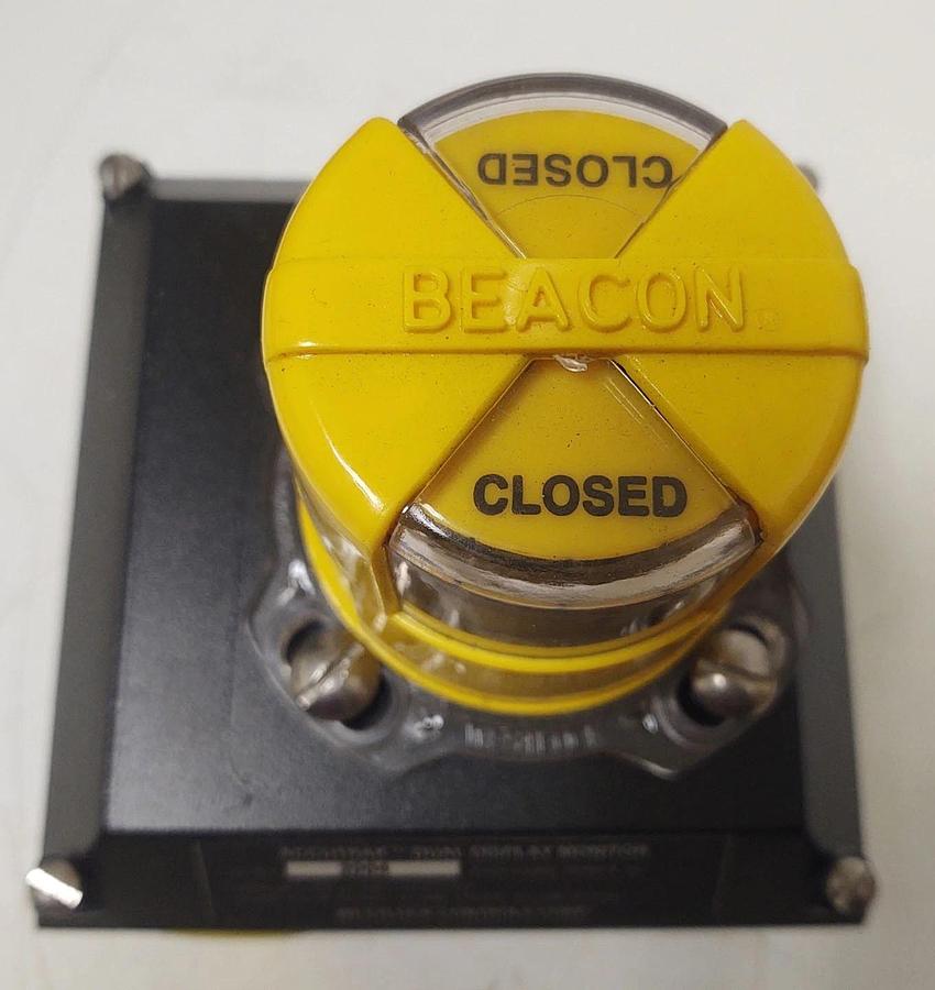 🔥NEW - ACCUTRAK DUAL DISPLAY MONITOR BEACON SWITCH 2004