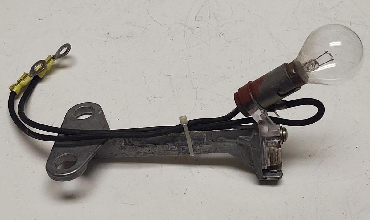 Used Railroad Crossing 10 VDC Light Bulb GE with Cast Aluminum Bracket Twist Lock