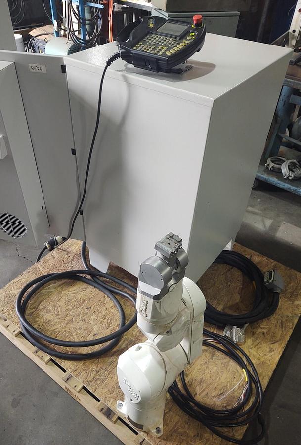Used 🔥 Clean Working STAUBLI TX40 Robot 6 Axis, CS8C Controller, Euromap 67, 480V