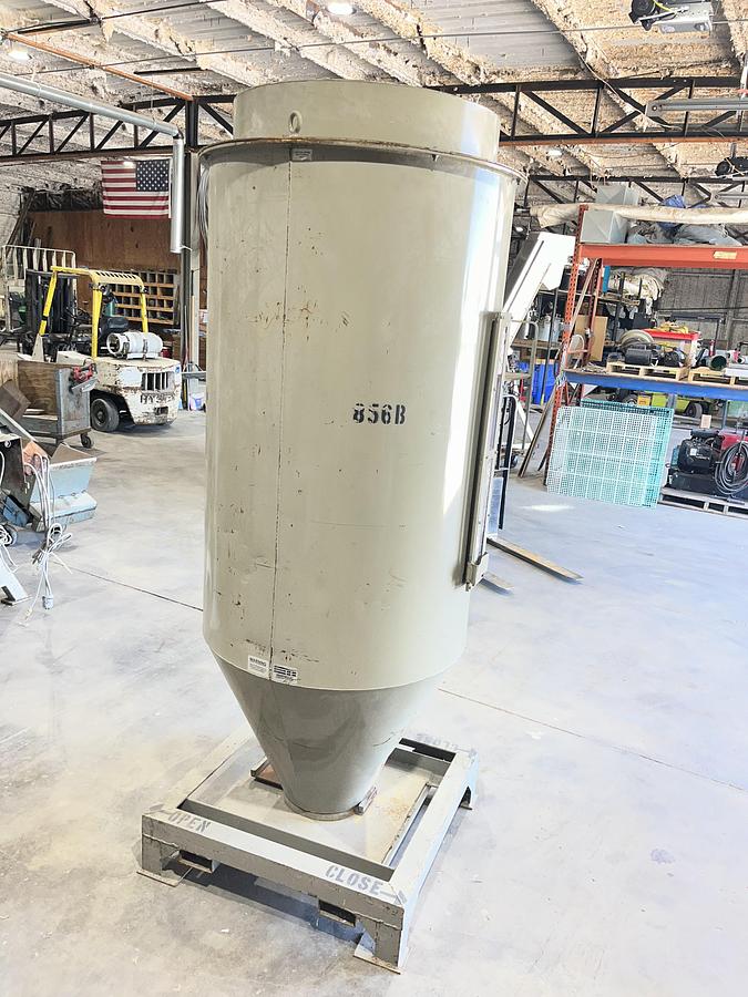 Used CONAIR CH33-21 21 Cu Ft drying hopper
