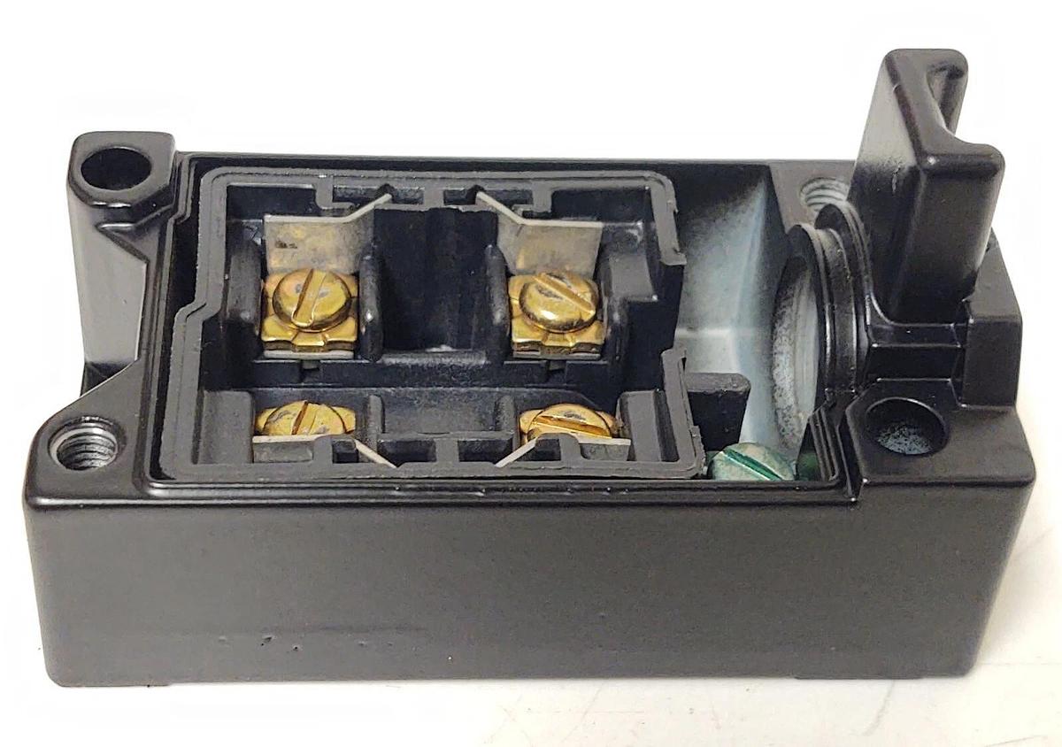 🔥 NEW (7 PCS) GE CR215GR1 Single Pole Receptacle Plug in Limit Switch Base