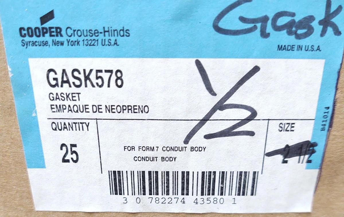 (10 NEW) Crouse-Hinds 180, Rigid Conduit Body Cover, 1/2 GASK578 Rubber Gasket