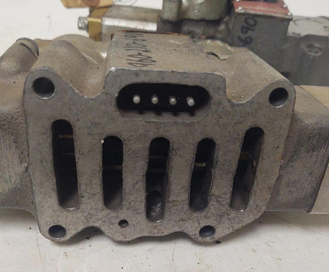 Used 🔥(QTY 2) Schrader Bellow L665-39-211 Double Solenoid Pneumatic Valve 120V Coil
