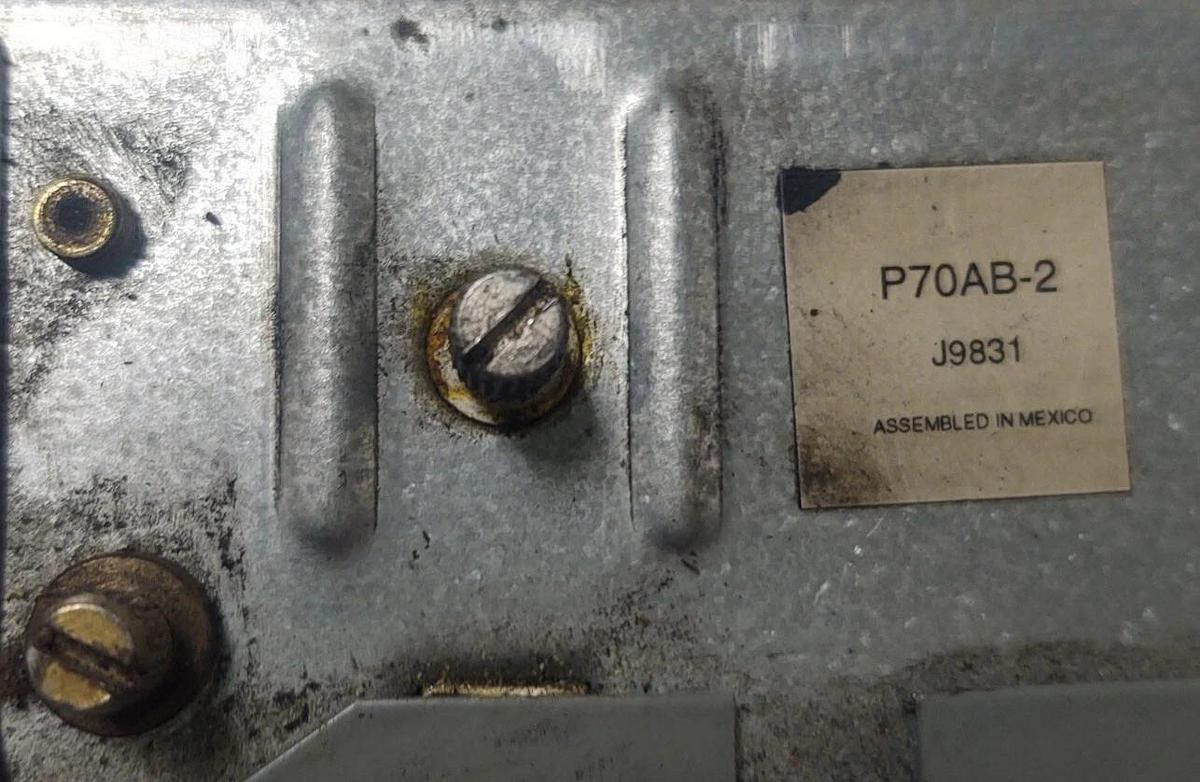 Used 🔥Johnson Controls P70AB-2 Open Low 36” Cap. 1/4” Flare Nut Range 20/100 PSIG