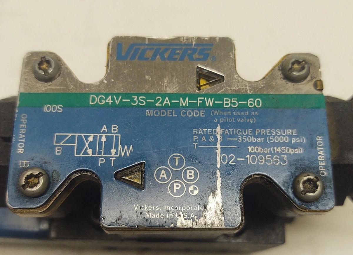 Used Eaton Vickers DG4V-3S-2A-M-FW-B5-60 Directional Valve / Free Shipping
