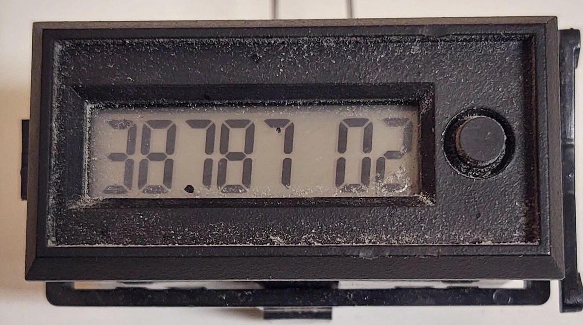 Used LCD Timer Trumeter 7510DIN 7510 DIN FREE SHIPPING