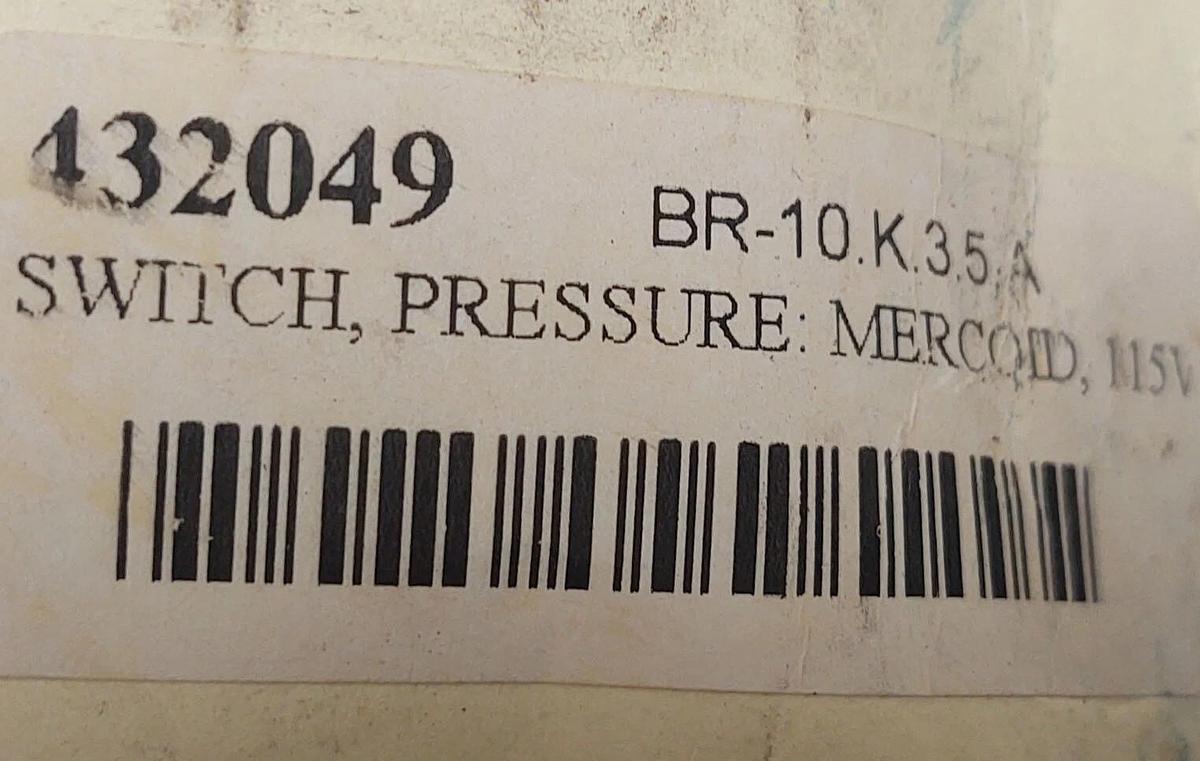 🔥(NEW) 1" Magnetrol NOB25-1B10-COA 250PSIG Float Activated Liquid Level Switch