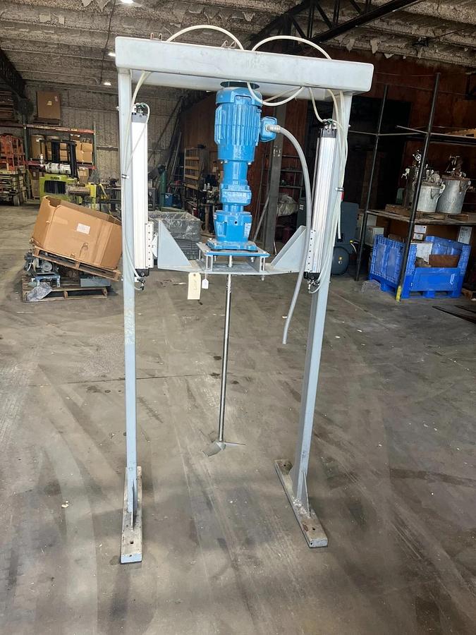 Used CHEMINEER DT Tank MIXER 1HP 3PH 172FN140TC