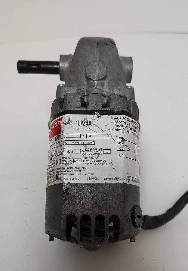 Used Dayton 90° Left Angle Shaft 115VAC 100 RPM 1LPZ4A TESTED