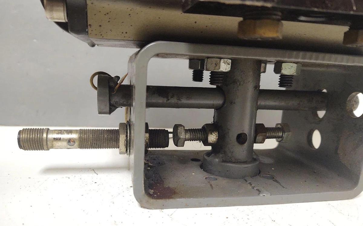 Used 🔥 FLOWSERVE B085D PNEUMATIC VALVE ACTUATOR with Solenoid Valve Proximity Sensor
