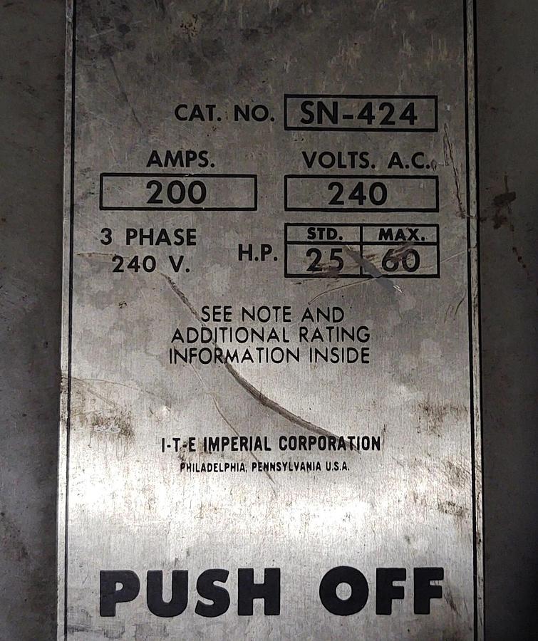 Used Siemens ITE SN424, 200 Amp, 240 Volt, 3P4W, Fusible Disconnect Safety Switch