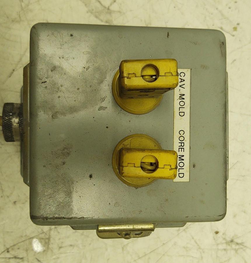 Used Mold Cavity Core Temperature Monitor Control Box With T/C Dummy Plugs Hoffman