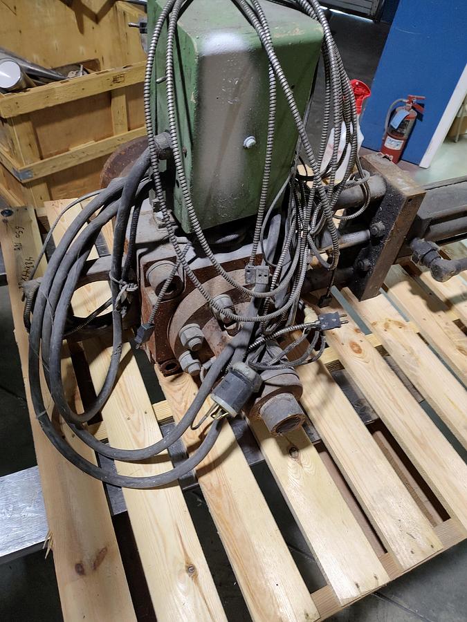 Used 4-1/2" Hydraulic Screen Changer for Extruder