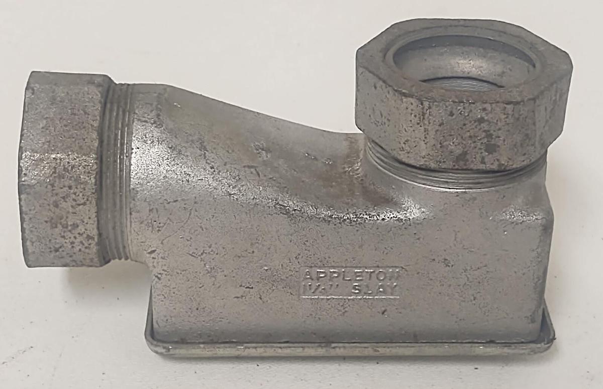 🔥 Crouse Appleton SLAY  1-1/4" 90° Service Entrance Elbow W/ Cover Conduit