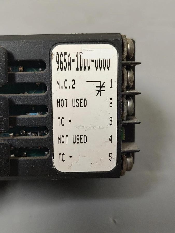 Used 🔥 WATLOW 965A-1DD0-000 Temperature Controller