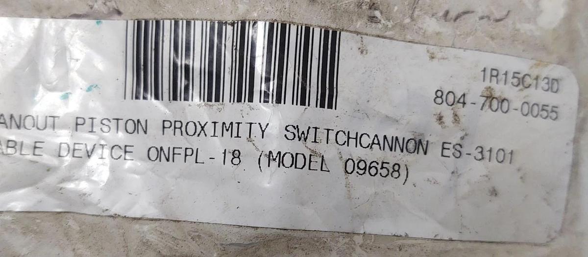 Used 🔥(QTY 4) PEPPERL INDUCTIVE PROXIMITY SENSOR 09658 ES-3101 PISTON SENSOR