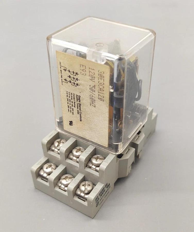Used 🔥EAGLE DANAHER CONTROLS RELAY 30E3CA120 / 30E3CA120 E93 120V
