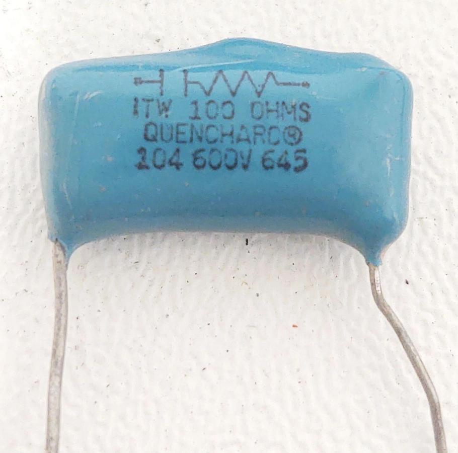 Used 🔥 (11PCS) 104 600V 645 - ITW CORNELL DUBILIER - QUENCHARC - 600Volt 100ohm