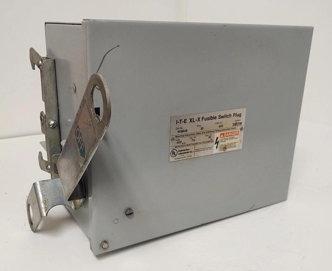 Used 🔥 ITE SIEMENS RV361G 30 AMP 600V 3P3W FUSIBLE BUSWAY SWITCH BUS PLUG