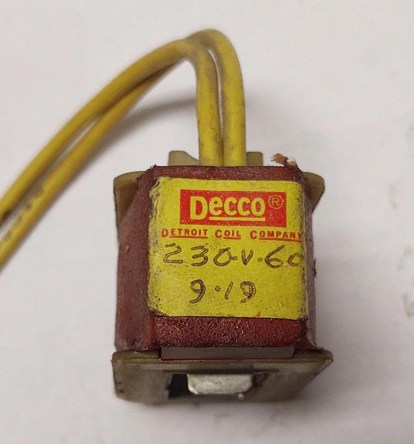 Used DECCO 9-19 230V 60CYC Valve Solenoid Coil Free Shipping