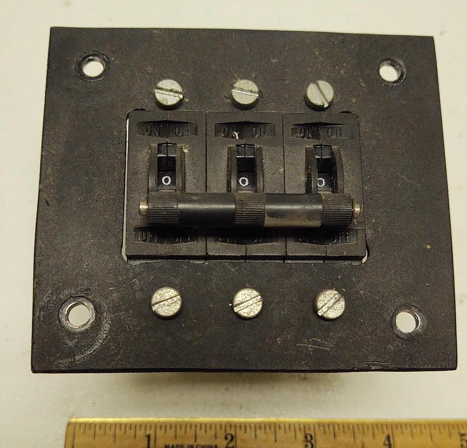 Used Siemens Potter & Brumfield W93-X112-5 Magnetic Circuit Breaker 5A 277VAC