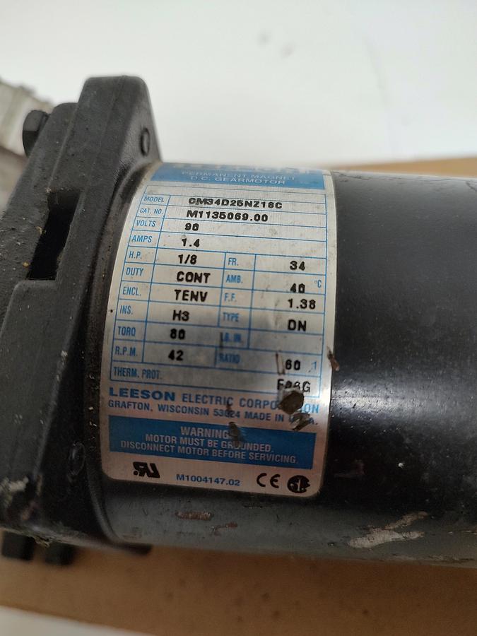 Used LEESON DC Gear Motor 42rpm, 1/8hp, 60:1 CM34D25NZ18C TESTED