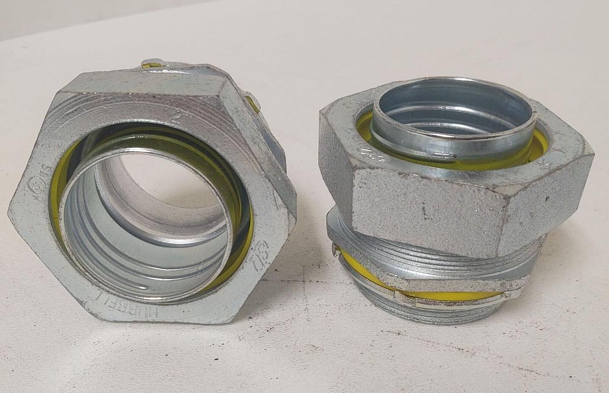 🔥(2 PCS Lot) HUBBELL 3408 2", Liquid Tight Straight Connector, Uninsulated