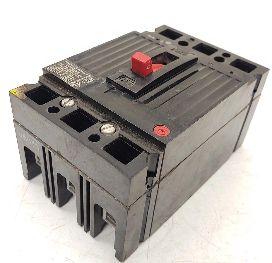 Used 🔥 THED136030 General Electric 30 Amp 3 Pole 600V Circuit Breaker