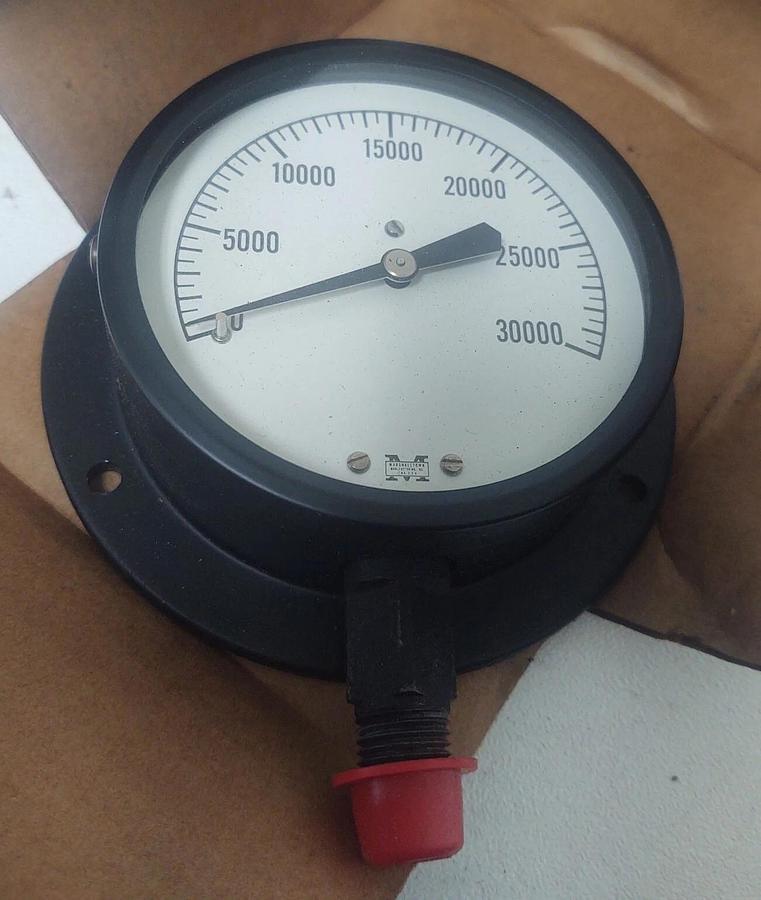 🔥MARSHALL TOWN HIGH PRESSURE GAUGE 0-30,000 PSI, 3-1/2, 1/4" NPT