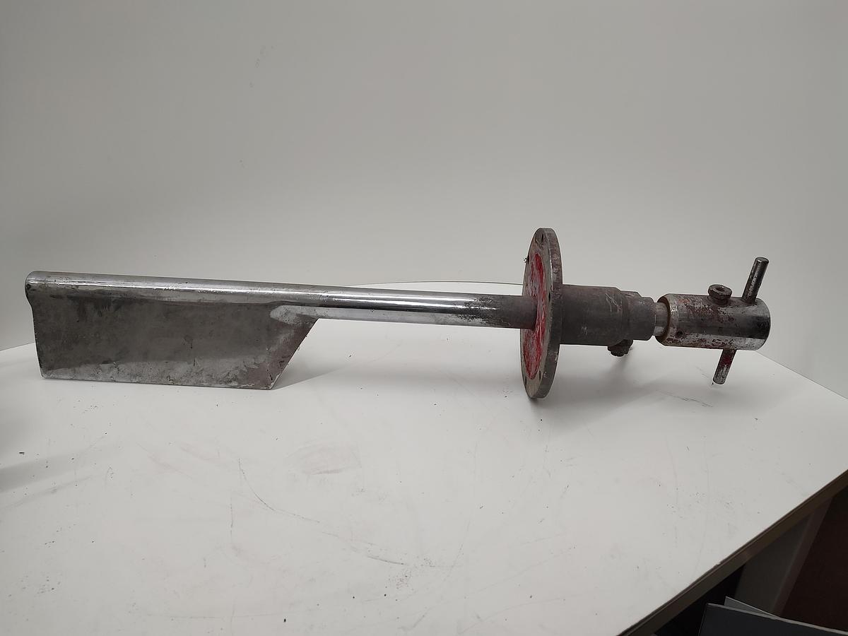 Used Unbranded Plastic Bin Flow Control Paddle